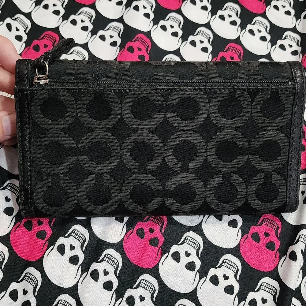 Coach Wallet - Picture 7 of 7